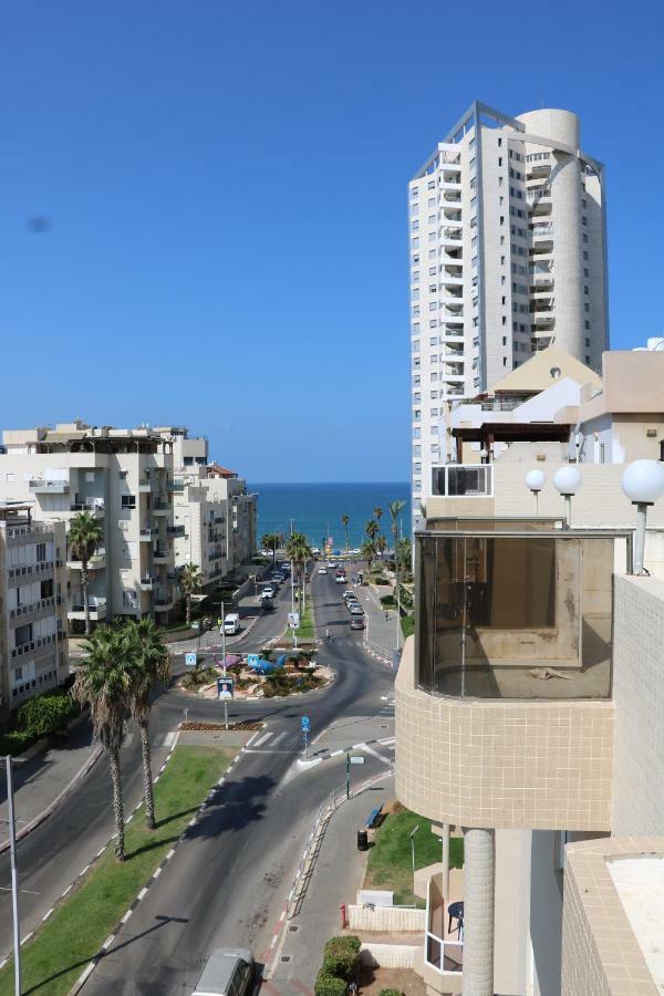Beutifull View Of Batyam Apartment Бат Ям Екстериор снимка