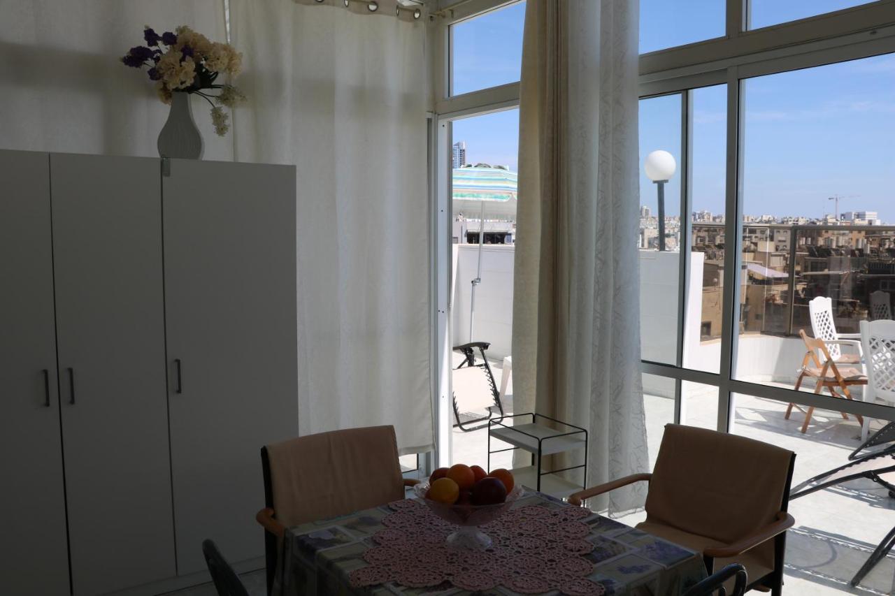 Beutifull View Of Batyam Apartment Бат Ям Екстериор снимка